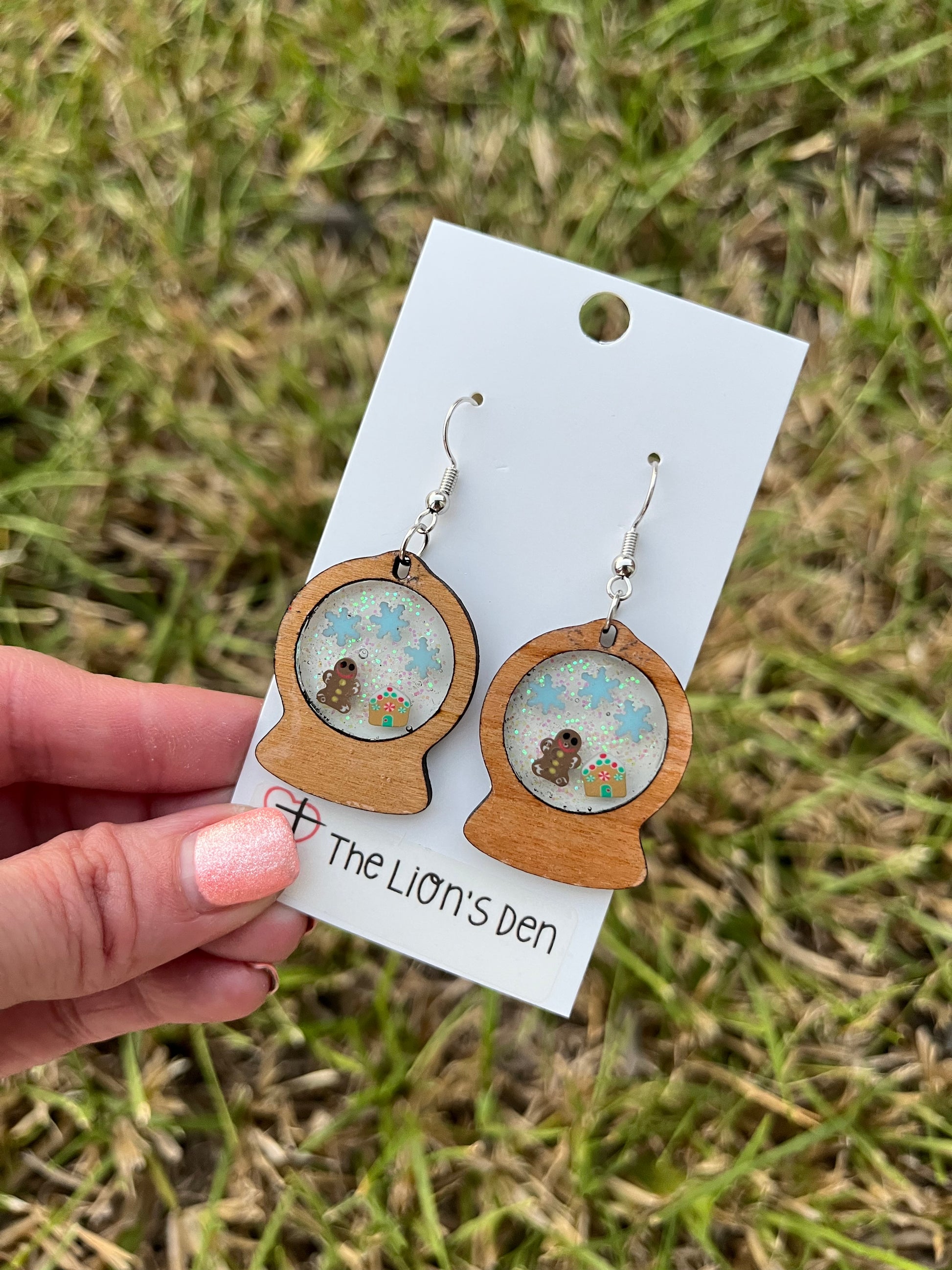 Snowglobe earrings