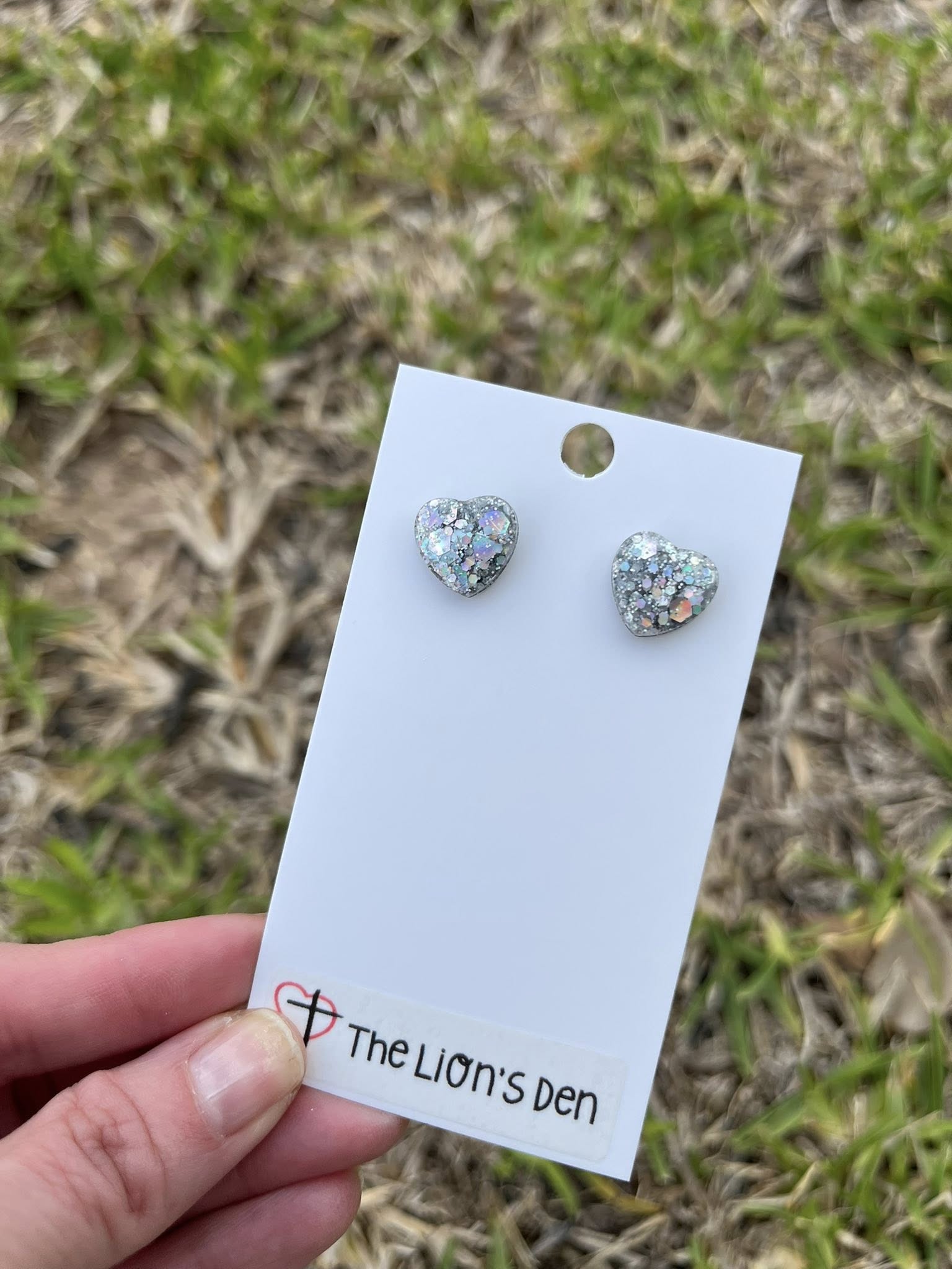 Heart glitter earrings