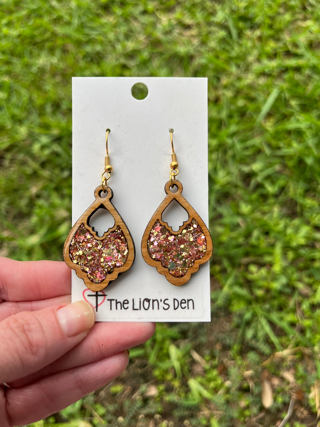 Chandelier earrings